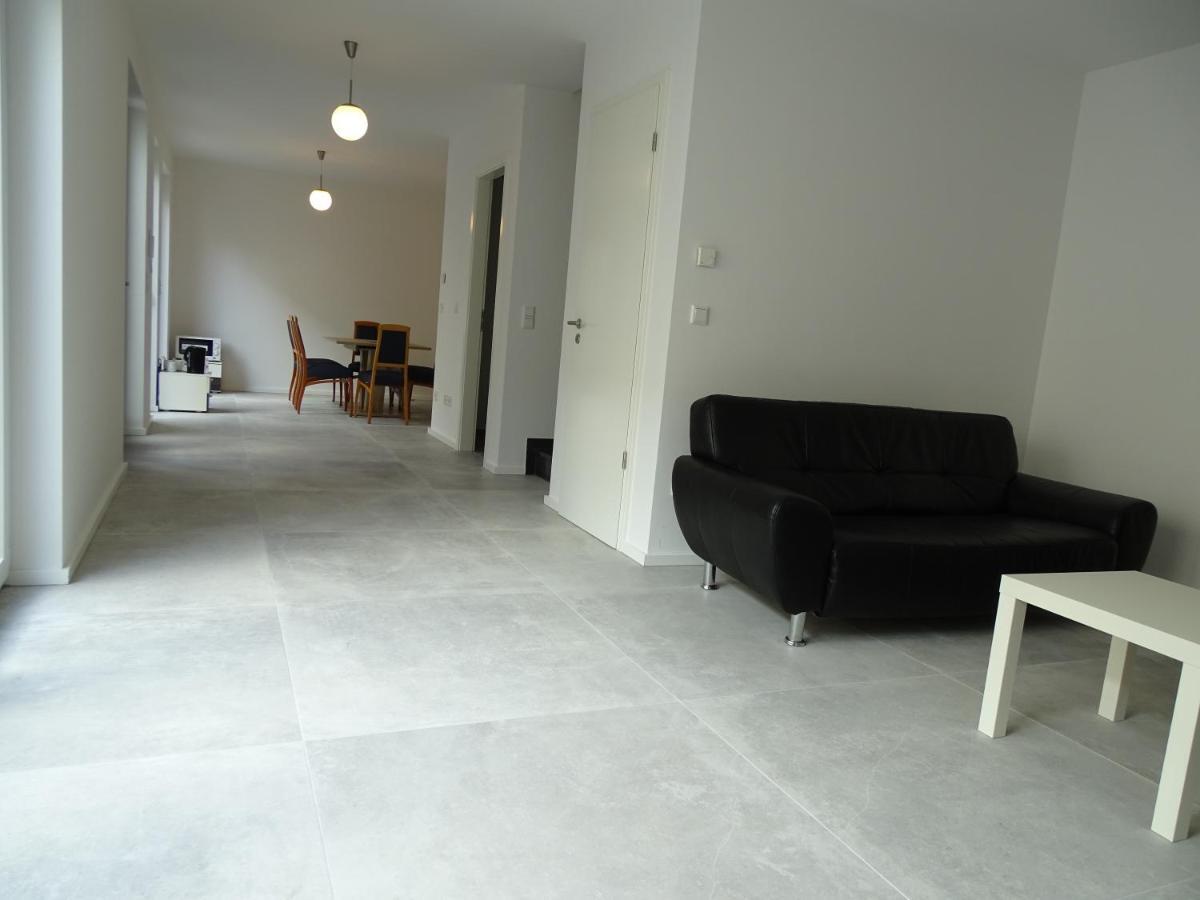 Avi City Apartments Kinghouse デュッセルドルフ 部屋 写真